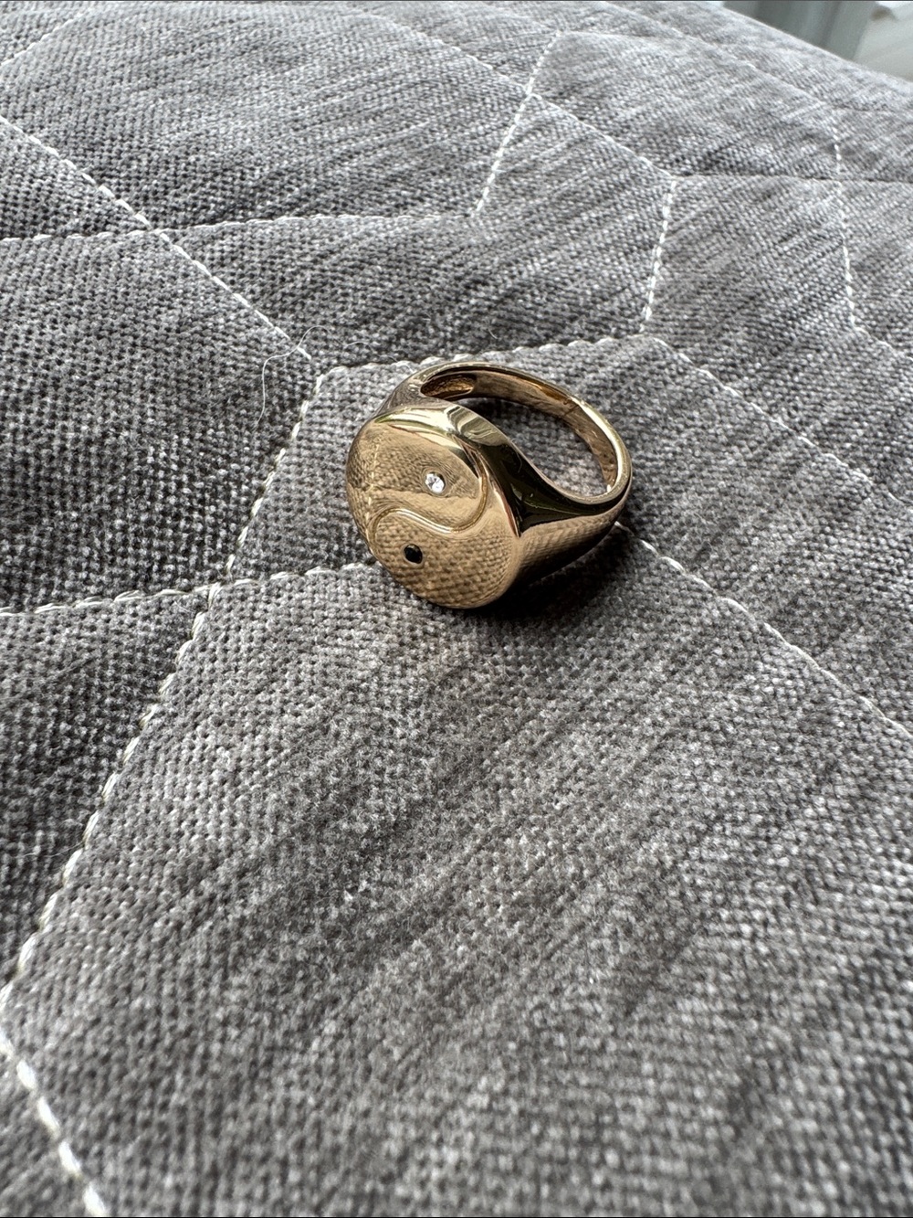 Ying Yang Signet Style Ring